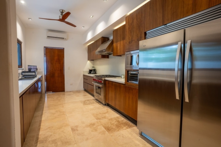 a2271f00-9951-46bf-bc70-306622e2aa8f